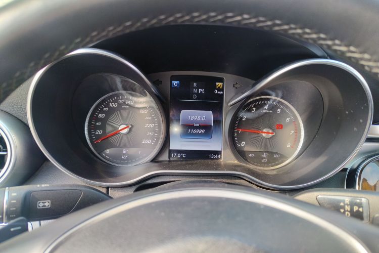 奔驰C级 2017款 C 180 L中控内饰14