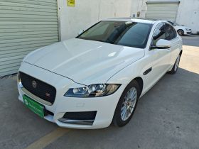 捷豹XF 2016款 XF 2.0T 两驱风华版