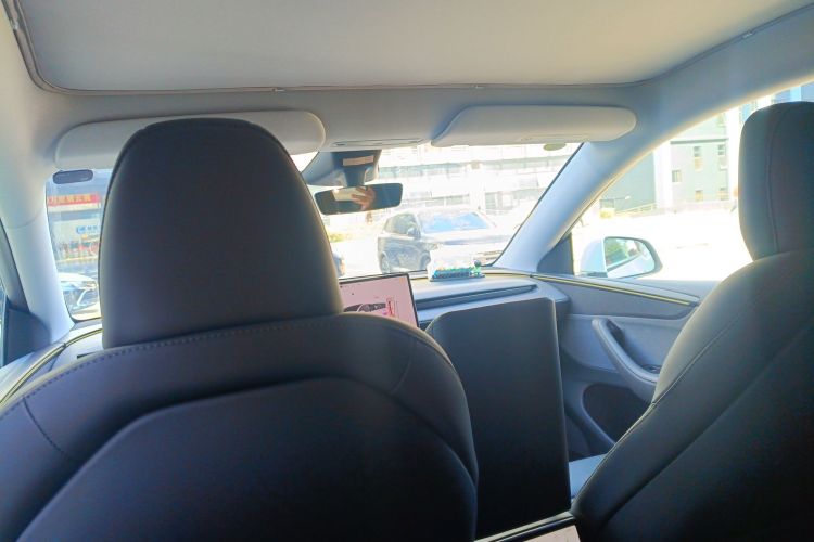 特斯拉 Model Y 2025款 后轮驱动版局部细节22