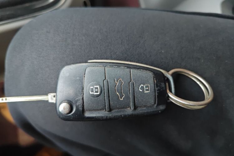 江淮瑞风 瑞风M4 2016款 2.0L 手动豪华智能型中控内饰11