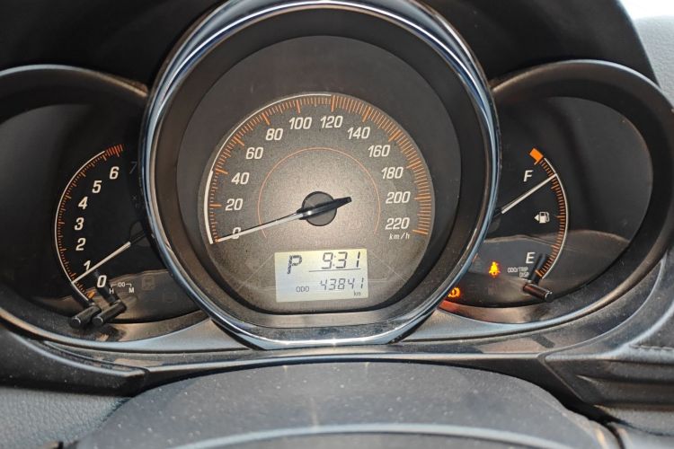 丰田 YARiS L 致炫 2020款 1.5L CVT领先版局部细节14