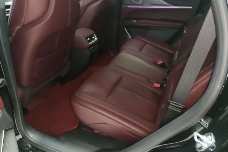 凯迪拉克XT5 2025款 2.0T 铂金型中控内饰21