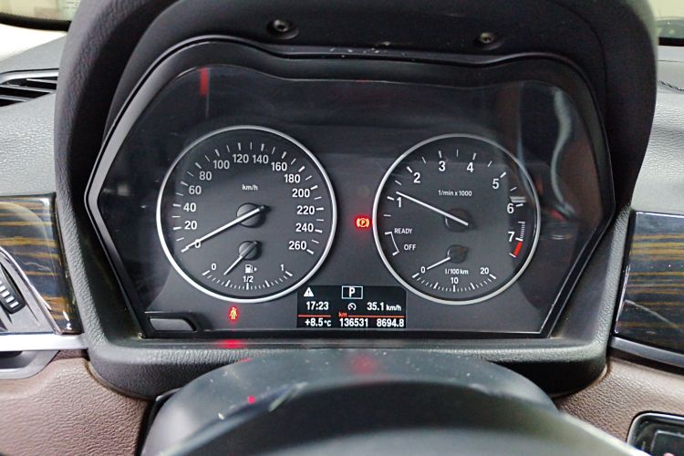 宝马X1 2018款 sDrive18Li 尊享型中控内饰14