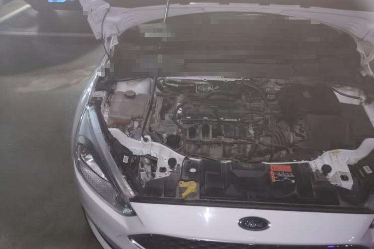 福特 福克斯 2015款 两厢 1.6L 自动舒适型局部细节9006