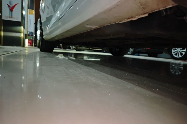 东风风神 奕炫 2020款 230T 自动炫酷版机舱底盘30