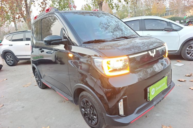 五菱汽车 宏光MINIEV 2022款 GAMEBOY 200km 玩咖款 磷酸铁锂车身外观3