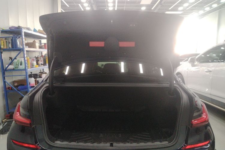 宝马3系 2022款 325Li M运动套装机舱底盘23