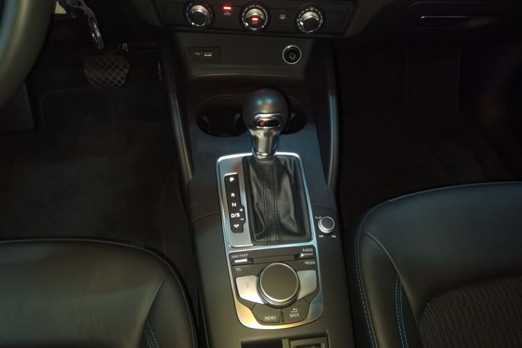 奥迪A3 2020款 Limousine 35 TFSI 时尚型 国VI中控内饰18