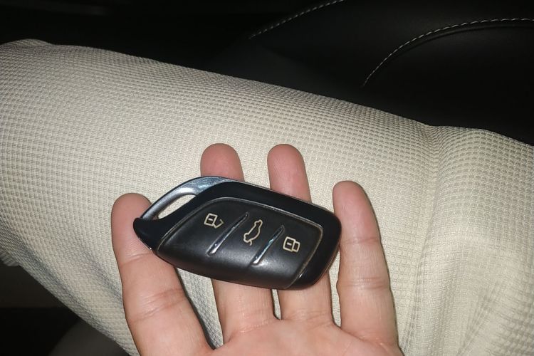 荣威RX5 MAX 2022款 1.5T 自动有为尊贵版中控内饰7001