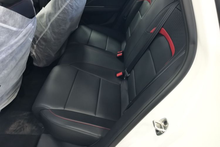 名爵 MG5 2025款 180DVVT 全球抢先版中控内饰21