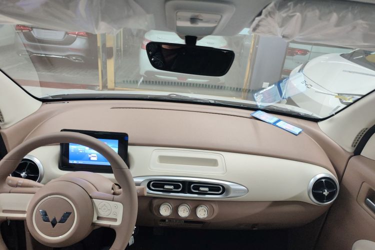 五菱汽车 宏光MINIEV 2025款 四门版 进阶款中控内饰12