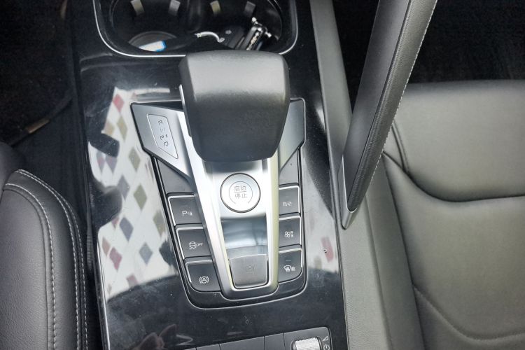 比亚迪 宋Pro 2019款 1.5T 自动精英型中控内饰18