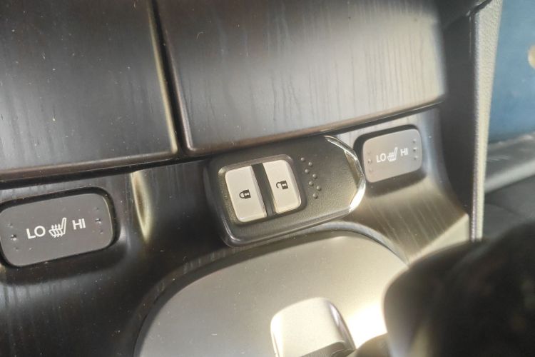 本田 歌诗图 2016款 2.4L 豪华版中控内饰11