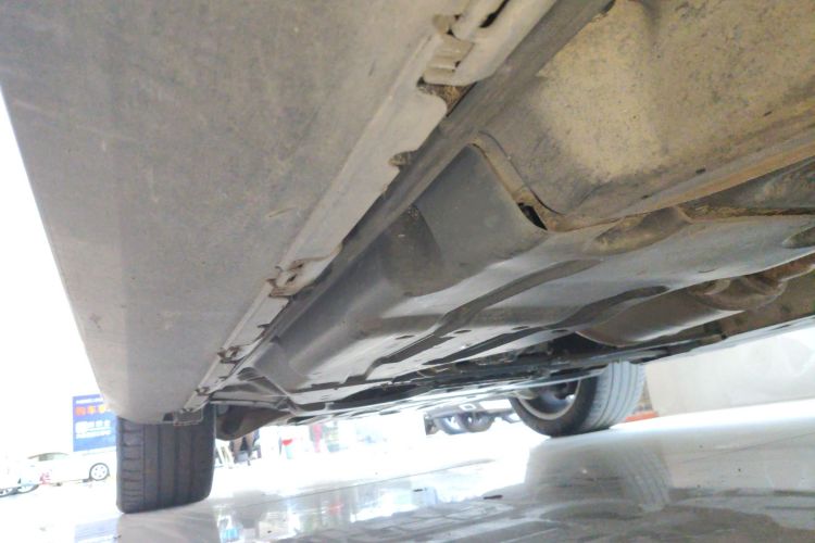 奔驰GLE 2018款 GLE 320 4MATIC 豪华型臻藏版局部细节9002