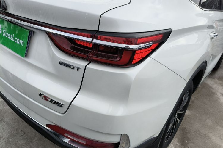 长安CS85 COUPE 2019款 1.5T DCT型版 国VI车身外观9