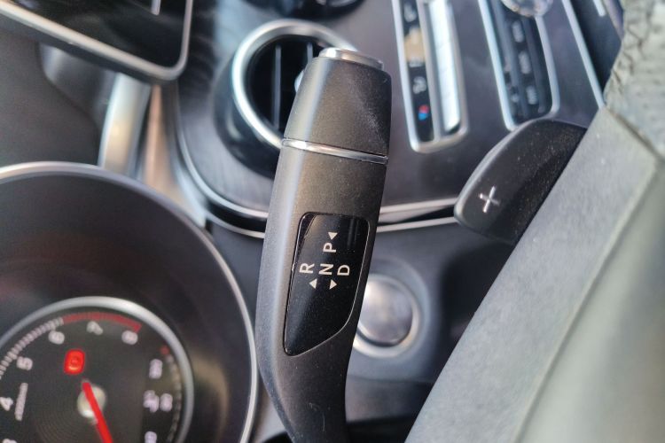 奔驰C级 2016款 C 180 L 运动型局部细节18