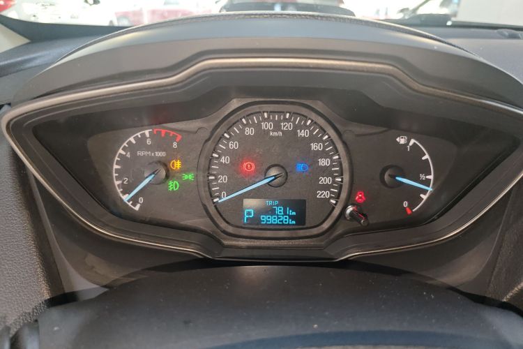 福特 福睿斯 2015款 1.5L 自动舒适型中控内饰14