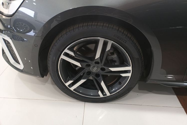 奥迪A4L 2020款 40 TFSI 豪华动感型车身外观6007