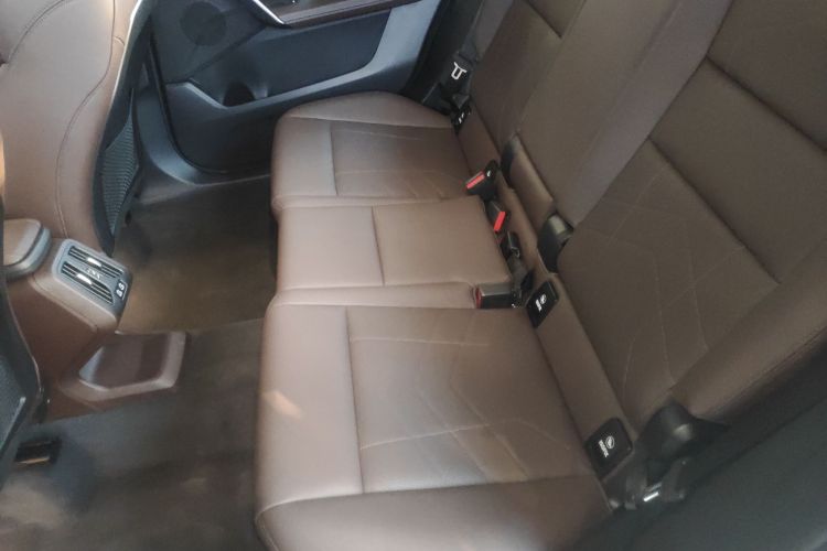 宝马X1 2023款 xDrive25Li X设计套装中控内饰21