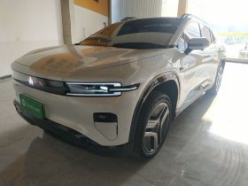 长安启源E07 2025款 纯电 四驱 90kWh Ultra高性能版