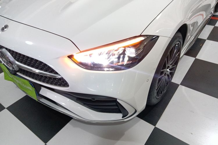 奔驰C级 2023款 C 200 L 运动版局部细节36