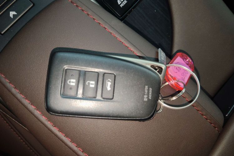 雷克萨斯RX 2020款 改款 450h 四驱典雅版中控内饰11