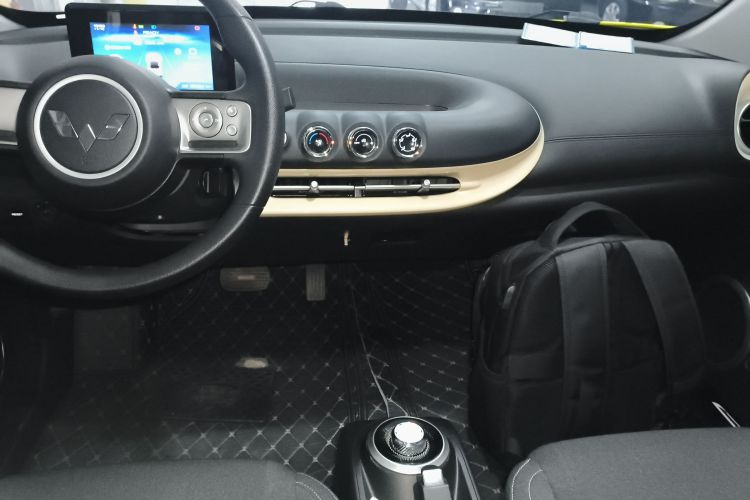 五菱汽车 五菱缤果 2024款 203km 轻享款局部细节16