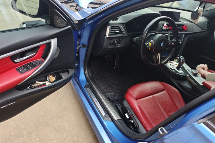 宝马3系 2019款 320i M运动曜夜版中控内饰7003