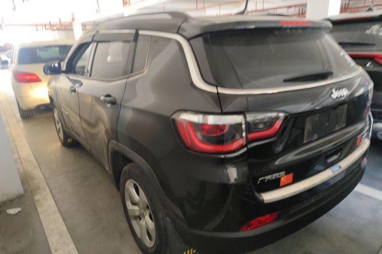 Jeep 指南者 2017款 200T 自动家享版车身外观4