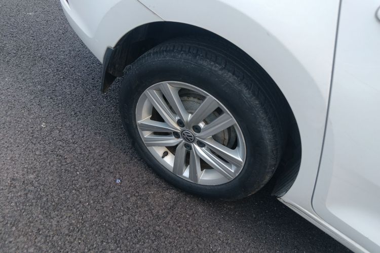 大众 桑塔纳 2015款 浩纳 1.6L 自动舒适型车身外观6008