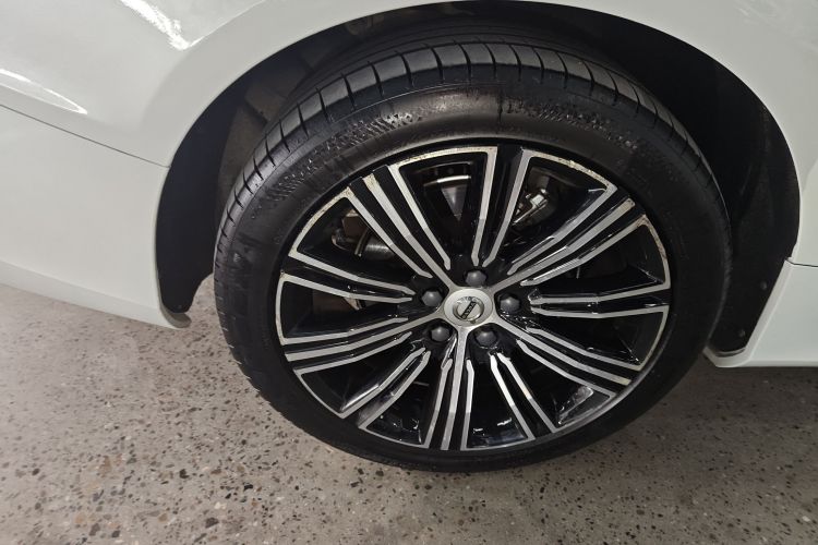 沃尔沃S60 2021款 T4 智远豪华版车身外观6003