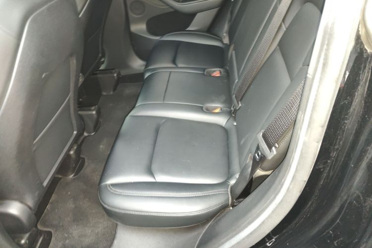 特斯拉 Model Y 2022款 Performance高性能全轮驱动版中控内饰21