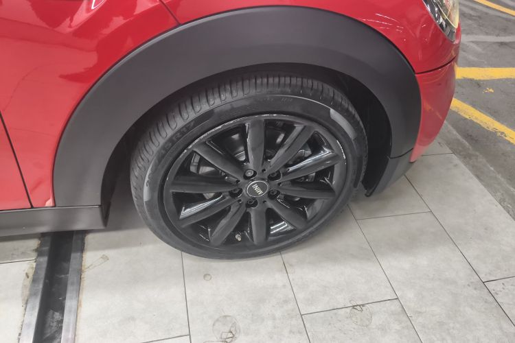 MINI 2019款 2.0T COOPER S 经典派 五门版车身外观10