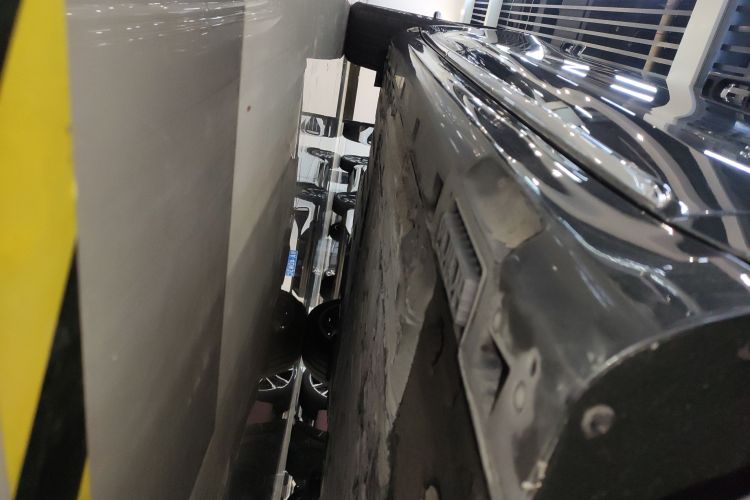 鸿蒙智行 享界S9 2025款 增程 Max+局部细节9001