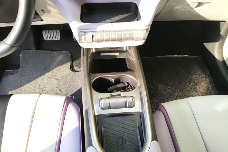 比亚迪 海豚 2021款 405km 时尚版中控内饰18