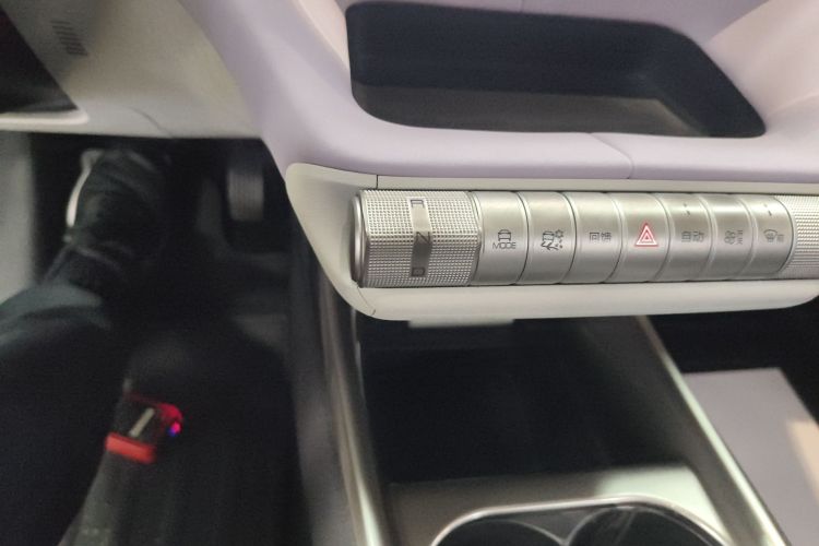 比亚迪 海豚 2023款 420km 时尚版中控内饰18