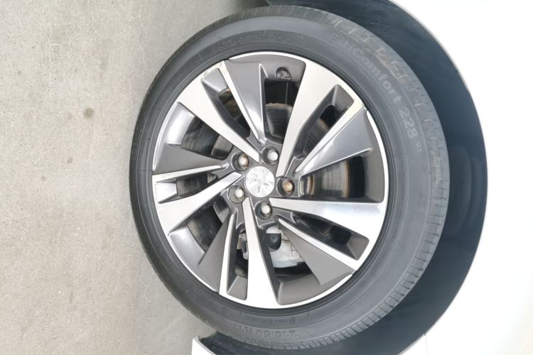 标致408 2019款 360THP 自动豪华版 国VI车身外观10