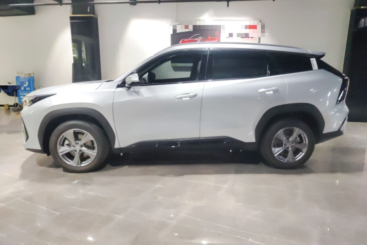 吉利汽车 博越L 2025款 第四代 1.5TD DCT 扬帆车身外观4