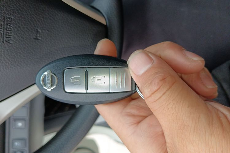 日产 途达 2020款 2.5L XL Upper 4WD 自动四驱豪华版中控内饰11