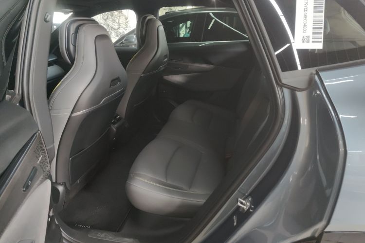 领克08 EM-P 2025款 220km 四驱性能Halo中控内饰7004