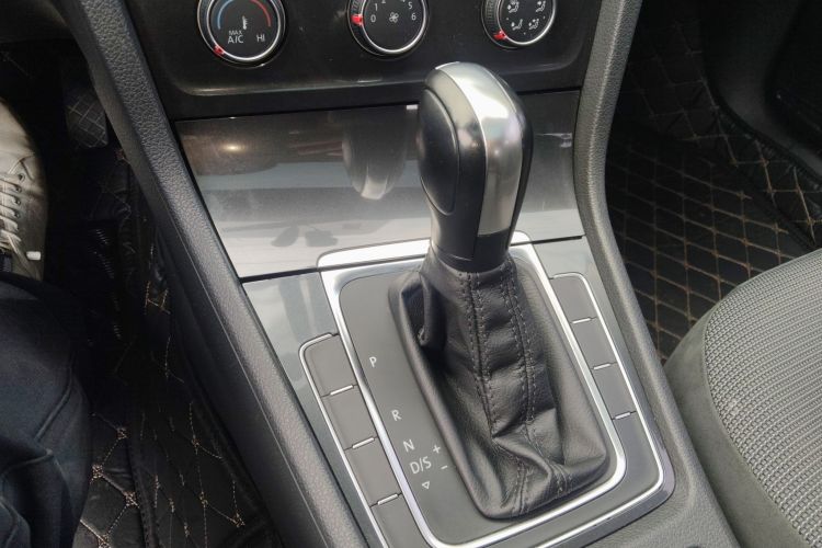 大众 高尔夫 2018款 1.6L 自动舒适型局部细节18