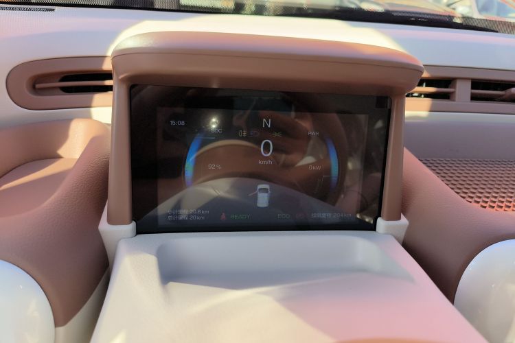 奔腾小马 2026款 222km 闪耀马中控内饰14