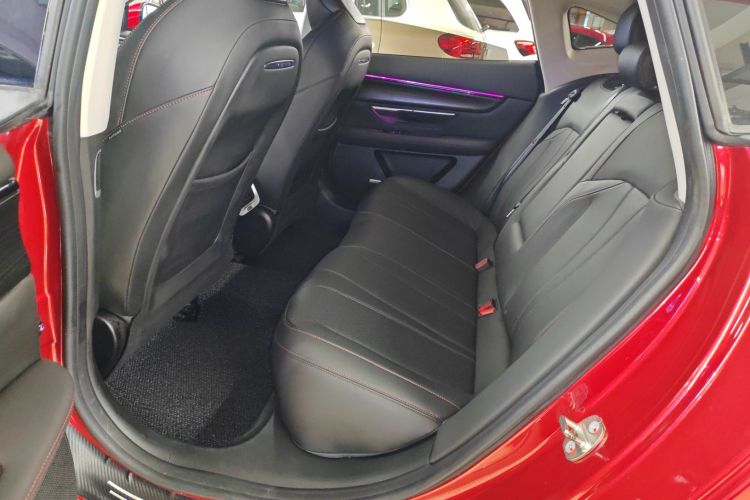 小鹏P7 2021款 480N中控内饰21