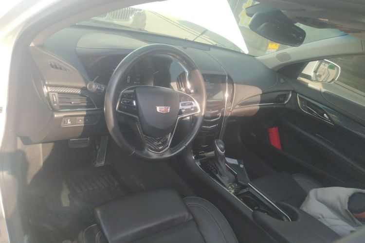 凯迪拉克ATS-L 2016款 28T 豪华型中控内饰12