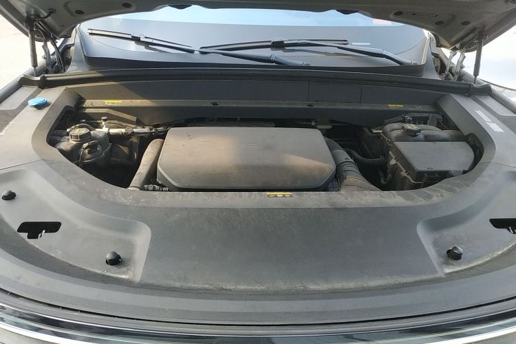 理想汽车 理想L8 2023款 Pro机舱底盘24