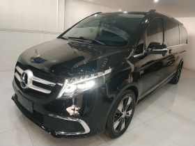 奔驰V级 2022款 V 260 L 长轴距尊贵版