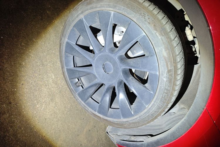 特斯拉 Model Y 2022款 改款 后轮驱动版车身外观10