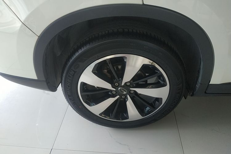 广汽传祺 传祺GS4 2018款 235T 自动两驱至尊版车身外观6003