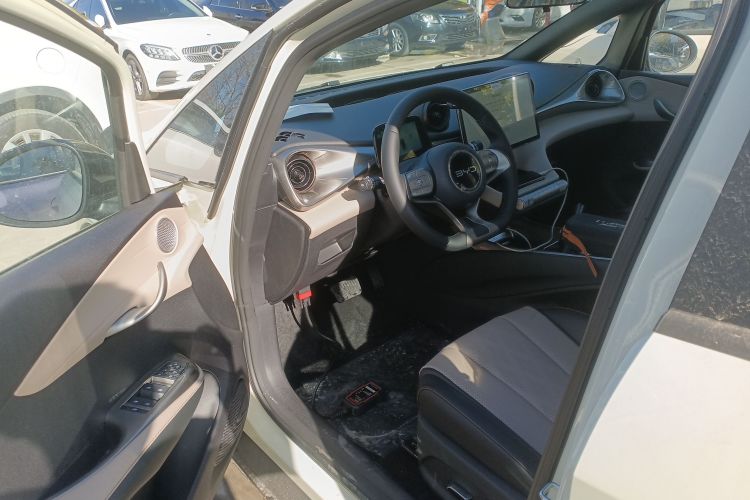 比亚迪 海豚 2025款 420km 自由版中控内饰20