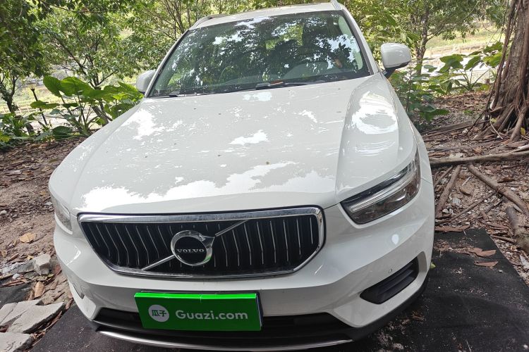 沃尔沃XC40 2020款 T3 智行时尚版车身外观2